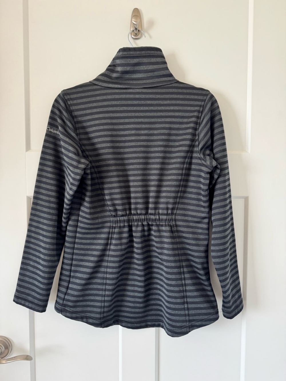 Columbia Mountain Run Black Gray Striped Crossover Funnel Neck Fleece Top Size S - Picture 3 of 15